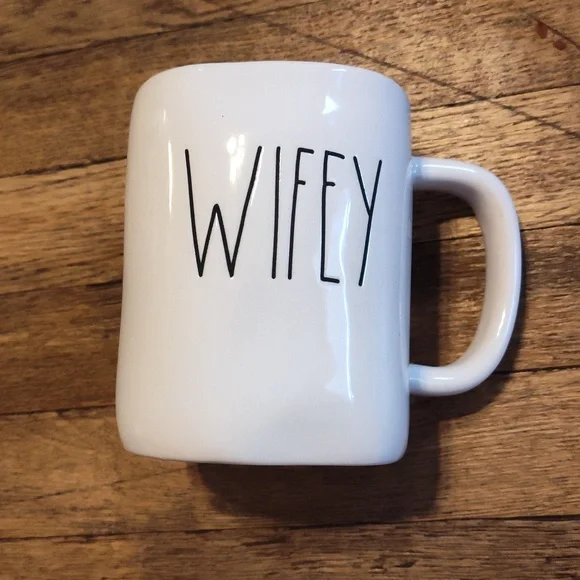 Rae Dunn WIFEY Large Cup - Picture 2 of 4